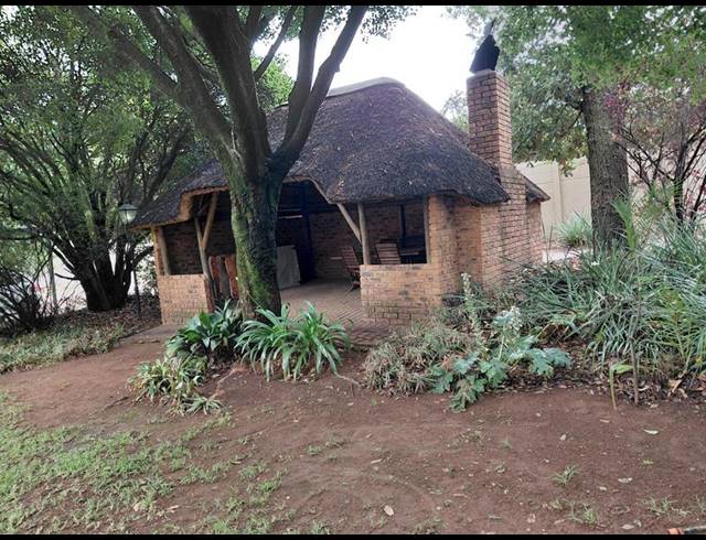 5 BEDROOM HOUSE FOR SALE IN FERNDALE